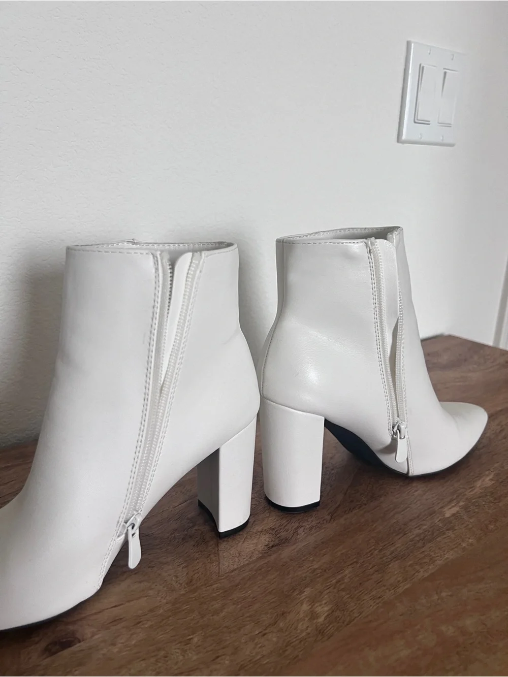 Dream Pairs White Pointed Toe Ankle Boots